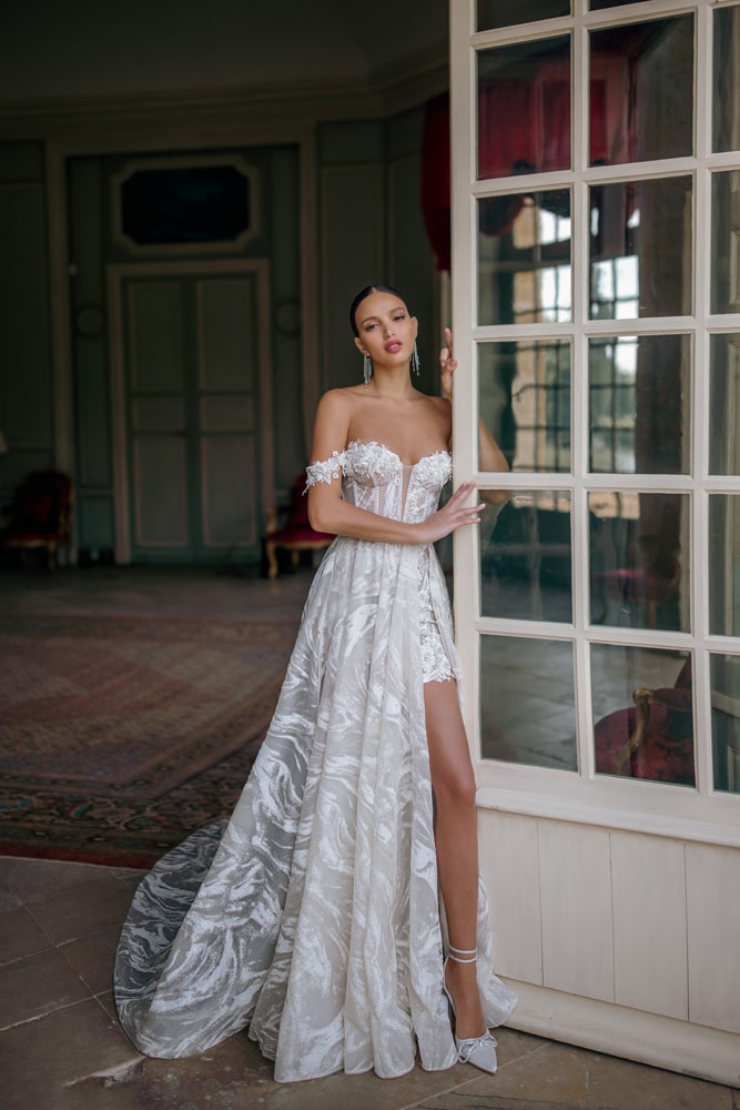 Ohara 5 wedding dress by WONÁ Concept from Atelier collection